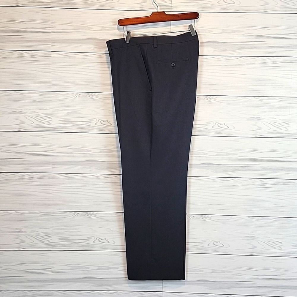 Haggar tailored fit travel performance suit dress pants Men's Size 40X30
